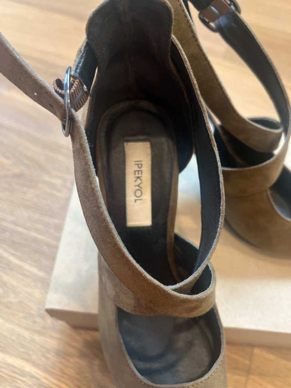 İpekyol Olive Brown Pointed-Toe Crisscross Strap Heels size 8 - Picture 5 of 6